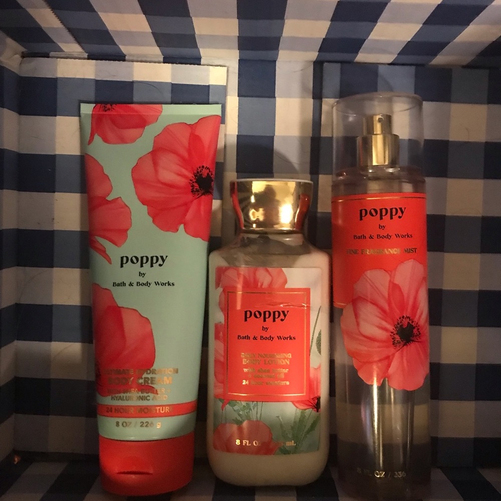 💕 Bath & Body Works Poppy 3 Piece Set never used Spray Cream Lotion Poppy 💕